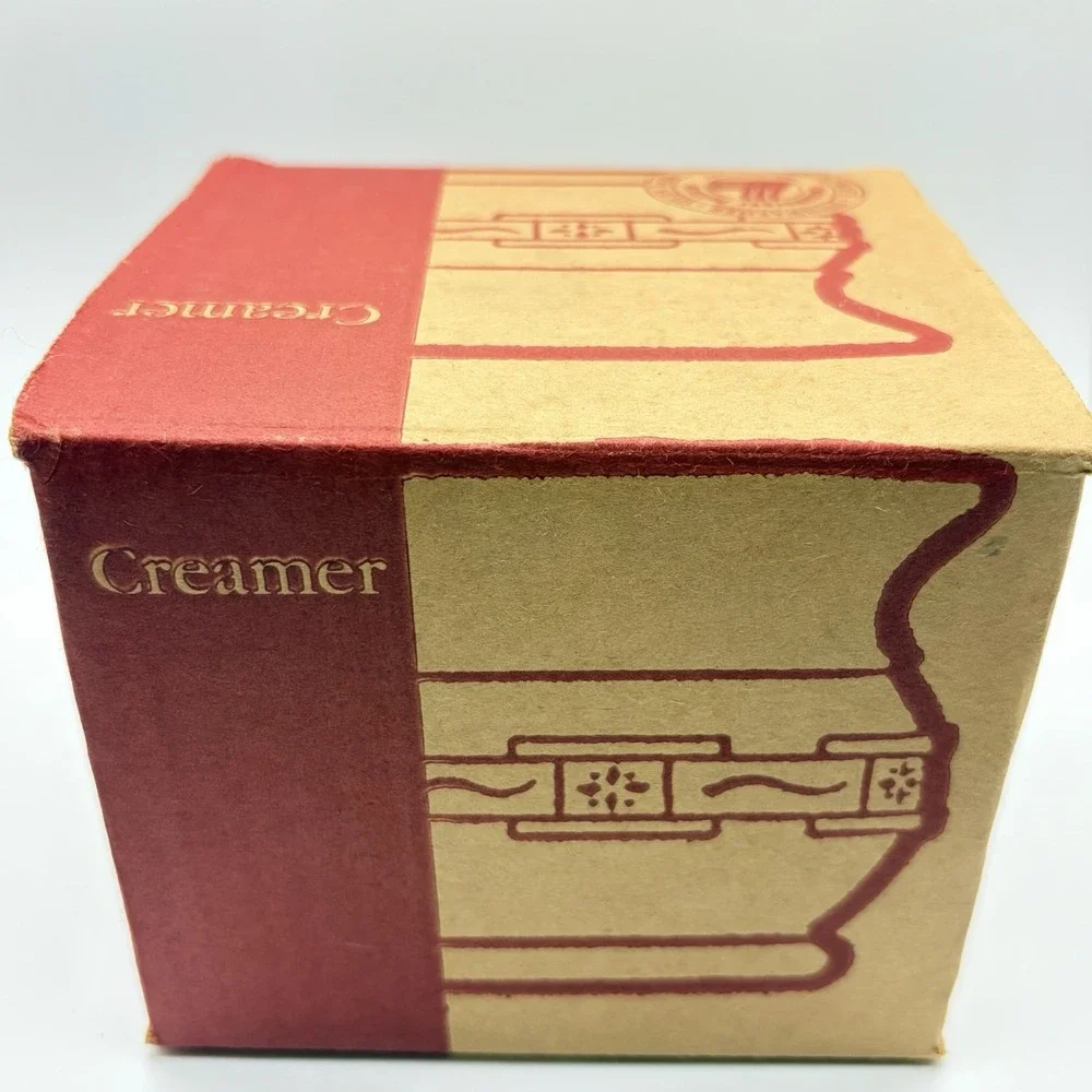 Vintage‎ Longaberger Pottery Woven Traditions Classic Blue Creamer NOS